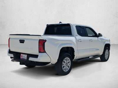 2026 Toyota Tacoma 2WD 2WD SR5 Double Cab 5' Bed AT (SE)