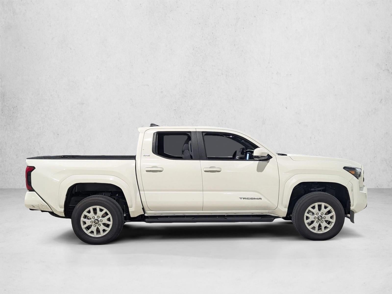 2024 Toyota Tacoma 4WD 4WD SR5 Double Cab 5' Bed AT (GS)