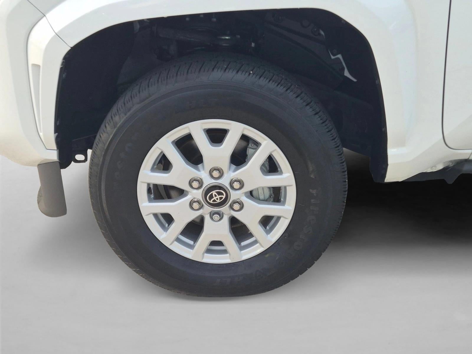2024 Toyota Tacoma 4WD 4WD SR5 Double Cab 5' Bed AT (Natl)
