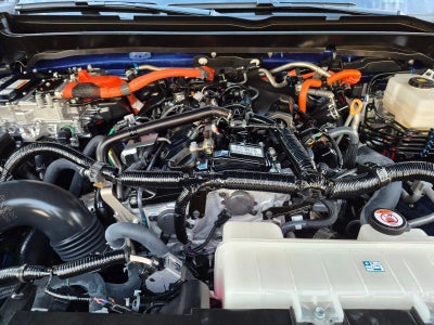 2025 Toyota Tacoma 4WD 4WD TRD Off Road Hybrid Double Cab 5' Bed AT (Natl)