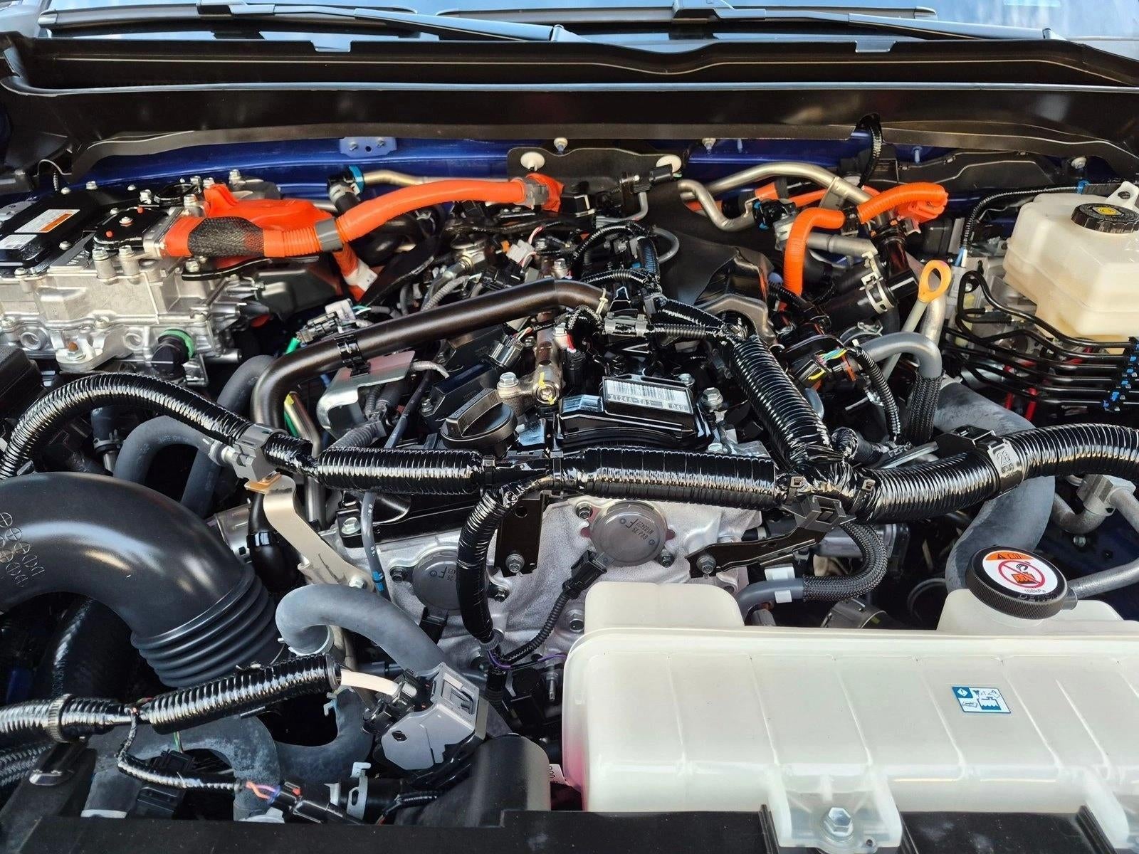2025 Toyota Tacoma 4WD 4WD TRD Off Road Hybrid Double Cab 5' Bed AT (Natl)