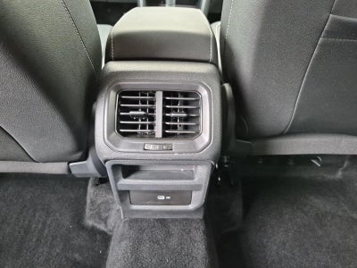 2022 Volkswagen Taos SE FWD