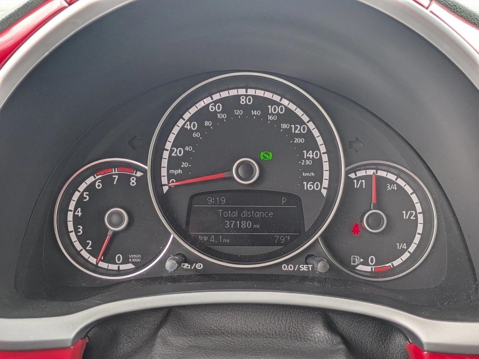 2015 Volkswagen Beetle Convertible 2dr Auto 1.8T Classic PZEV