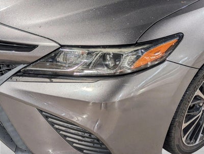 2019 Toyota Camry SE Auto (SE)