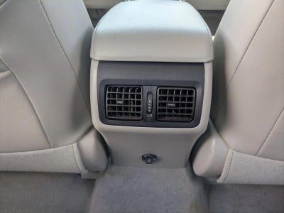 2016 Toyota Camry Hybrid 4dr Sdn XLE (GS)