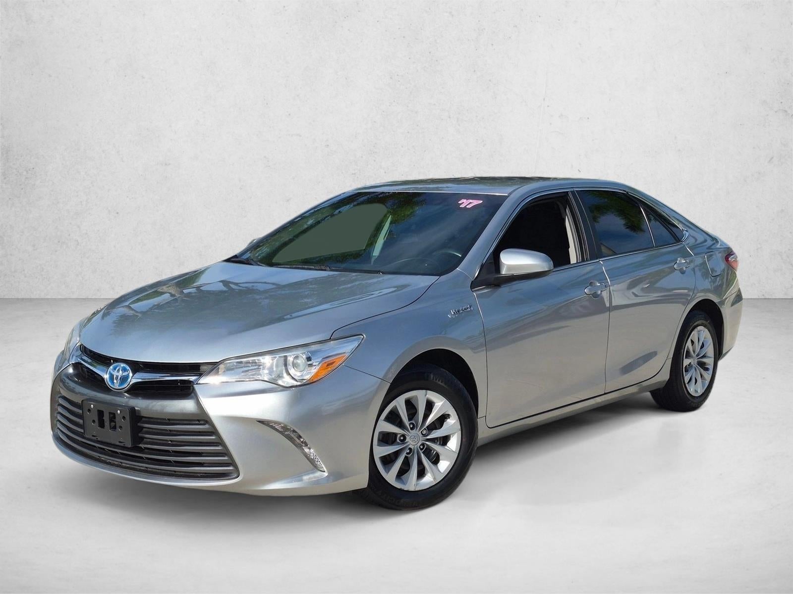2017 Toyota Camry Hybrid LE CVT (Natl)
