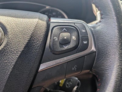 2017 Toyota Camry SE Auto (SE)