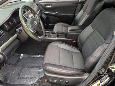 2017 Toyota Camry SE Auto (SE)