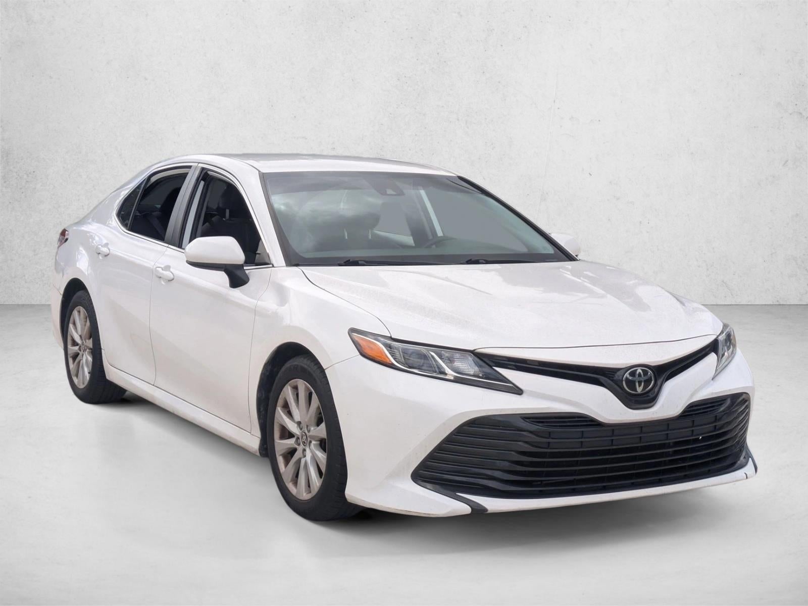 2020 Toyota Camry LE Auto (SE)