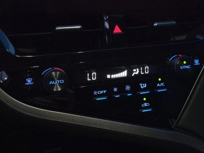 2022 Toyota Camry LE Auto (SE)