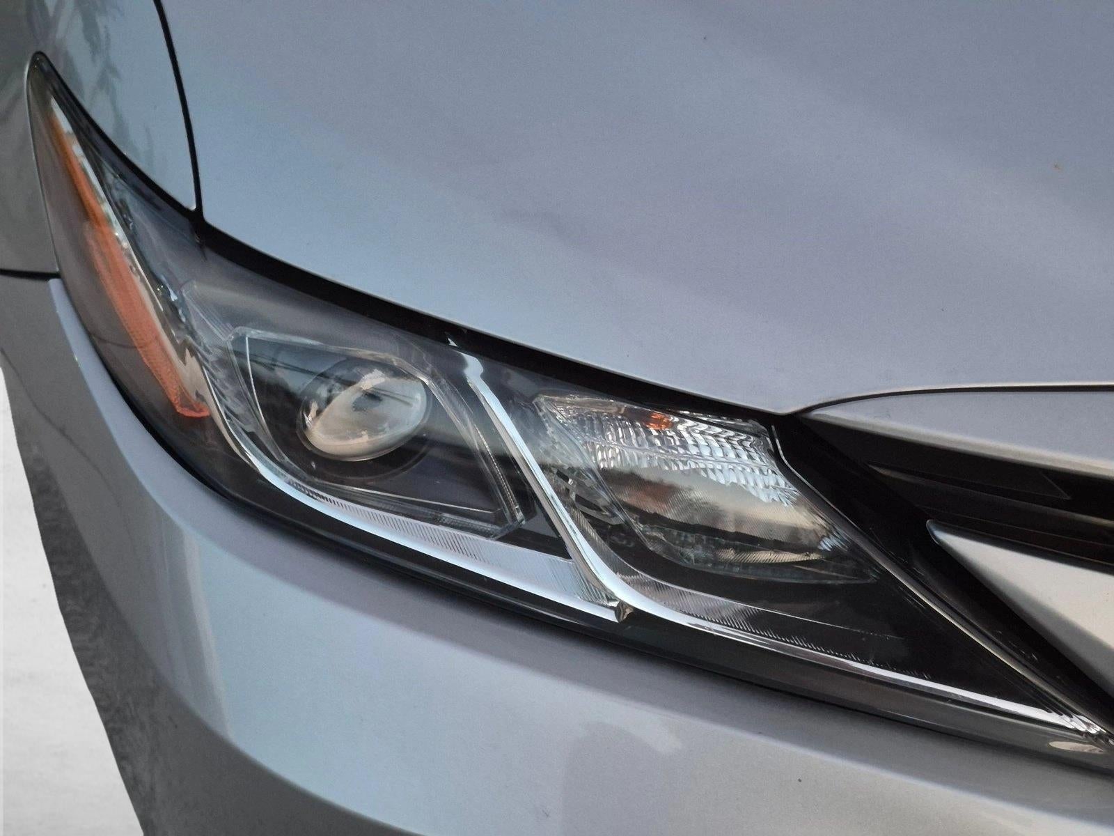 2022 Toyota Camry LE Auto (SE)