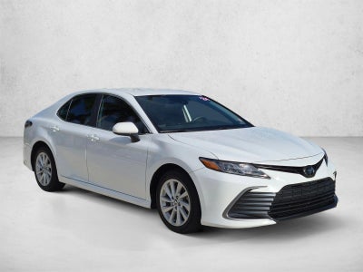 2024 Toyota Camry LE Auto (SE)