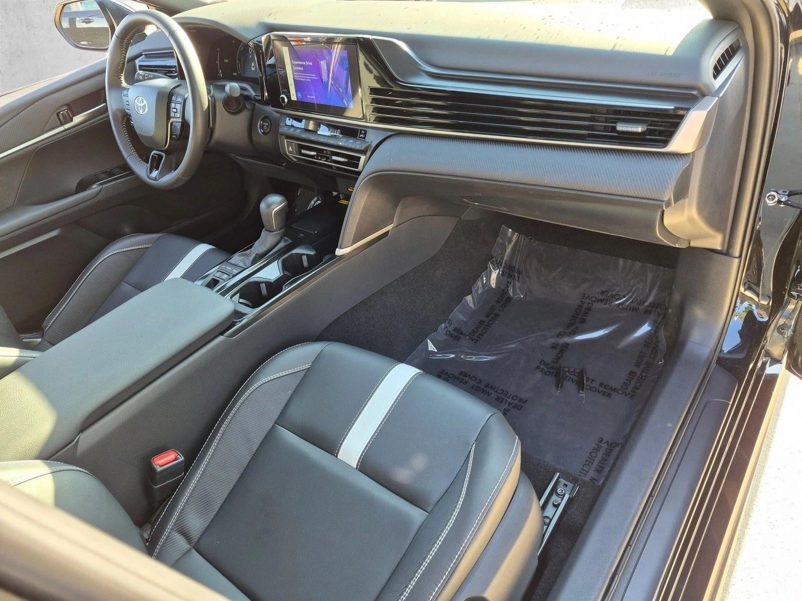 2025 Toyota Camry SE (SE)