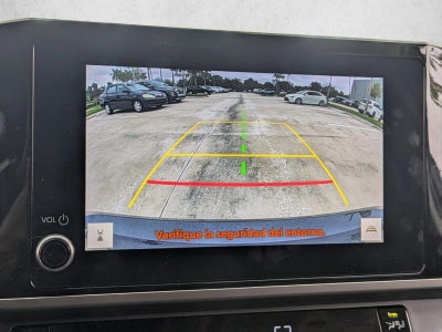 2025 Toyota Camry LE (SE)