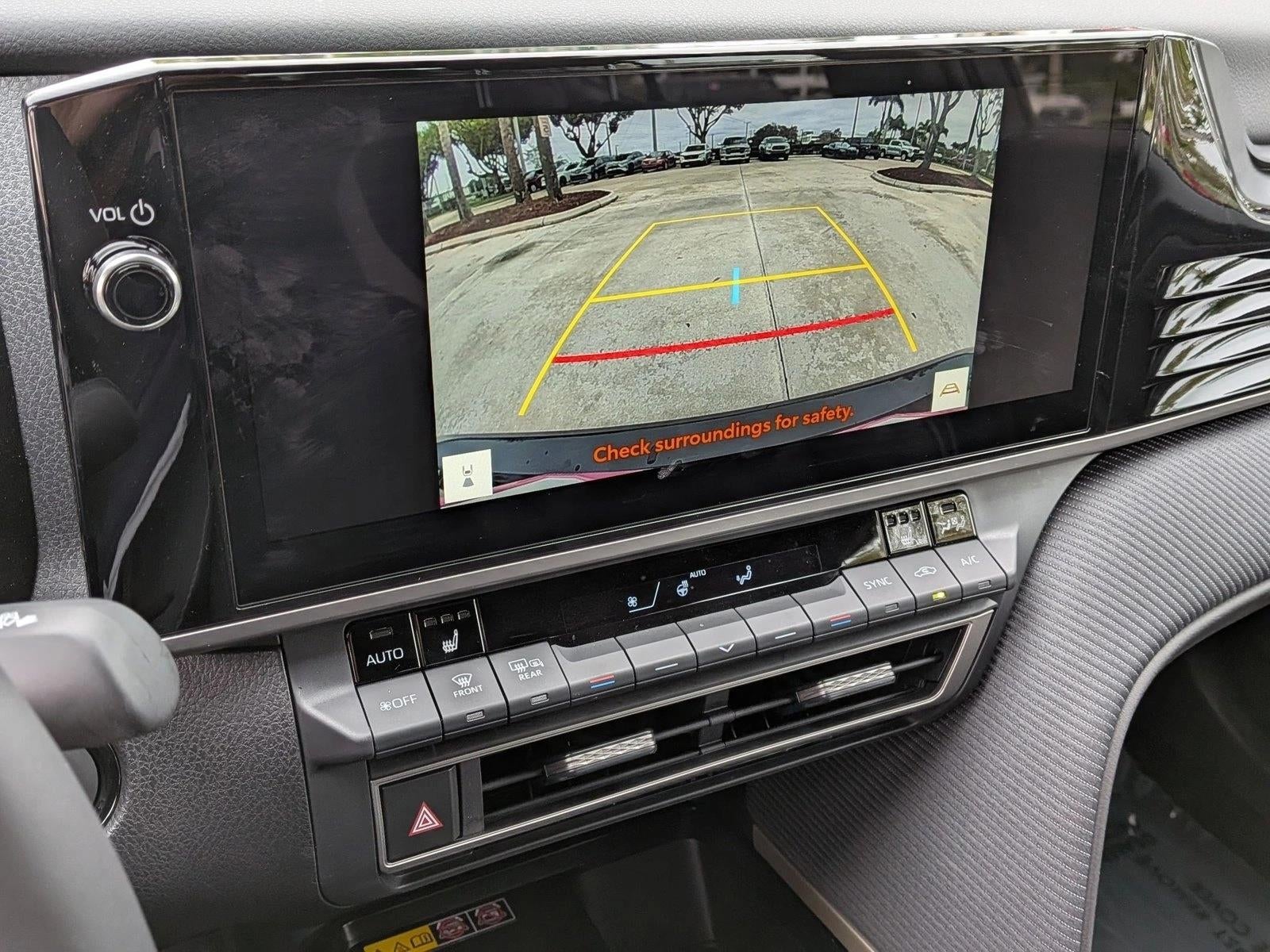 2026 Toyota Camry SE (SE)