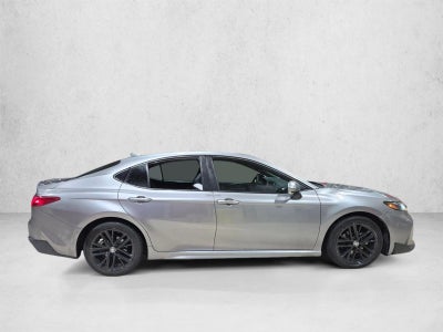2025 Toyota Camry SE (SE)
