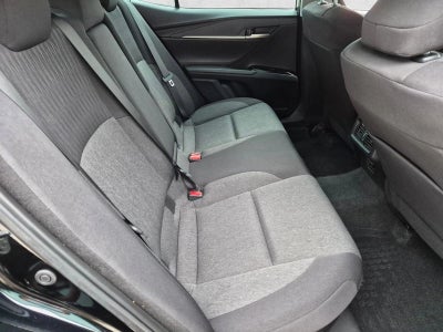 2025 Toyota Camry LE (SE)