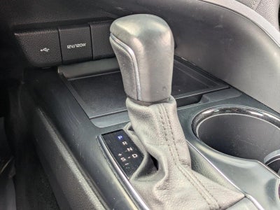 2020 Toyota Camry SE Auto (SE)