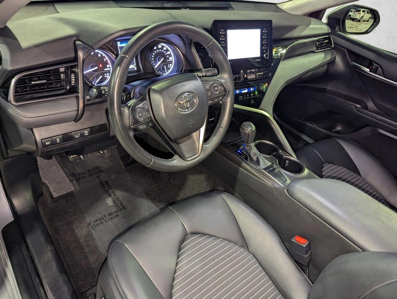 2023 Toyota Camry SE Auto (SE)