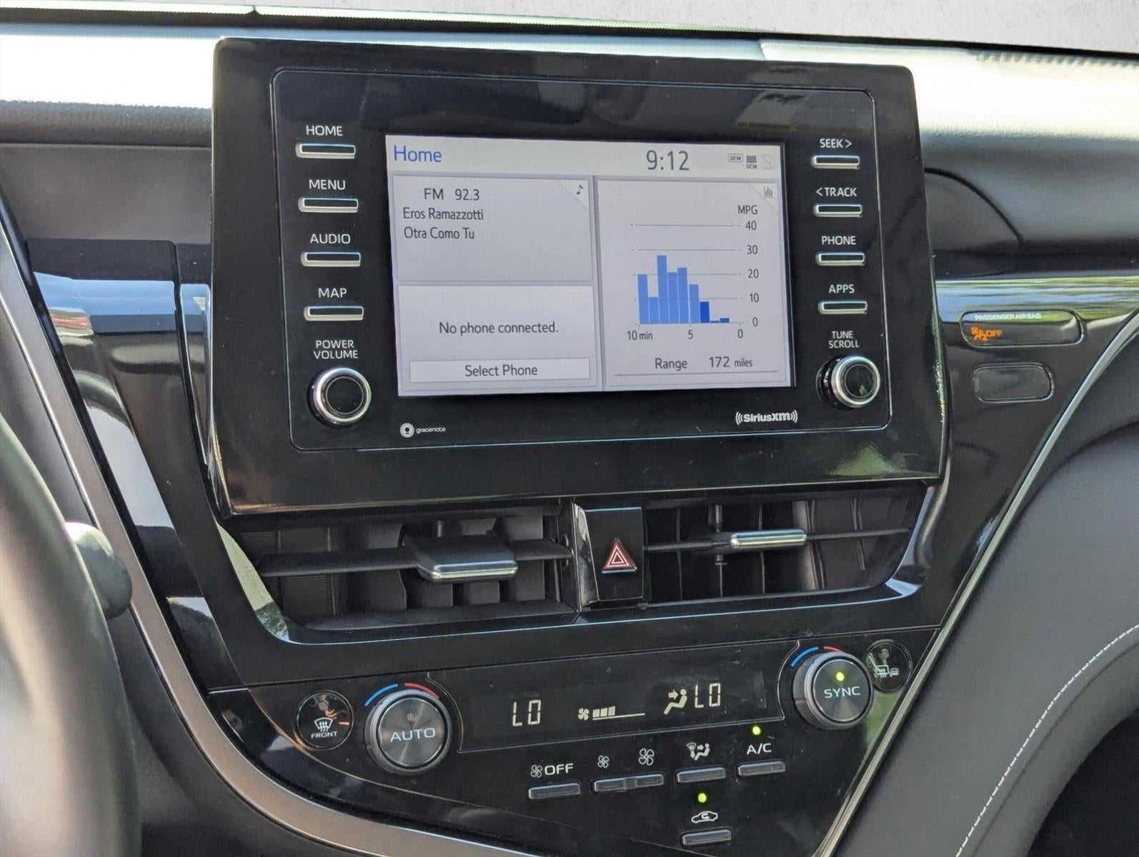 2024 Toyota Camry SE Auto (SE)