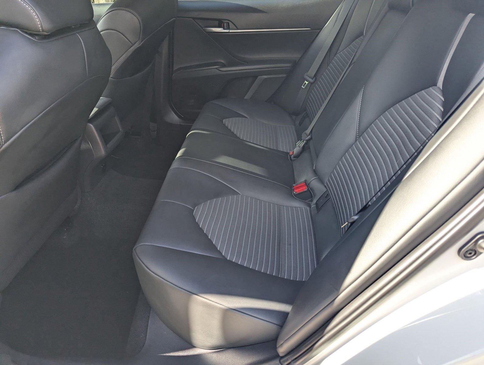 2024 Toyota Camry SE Auto (SE)