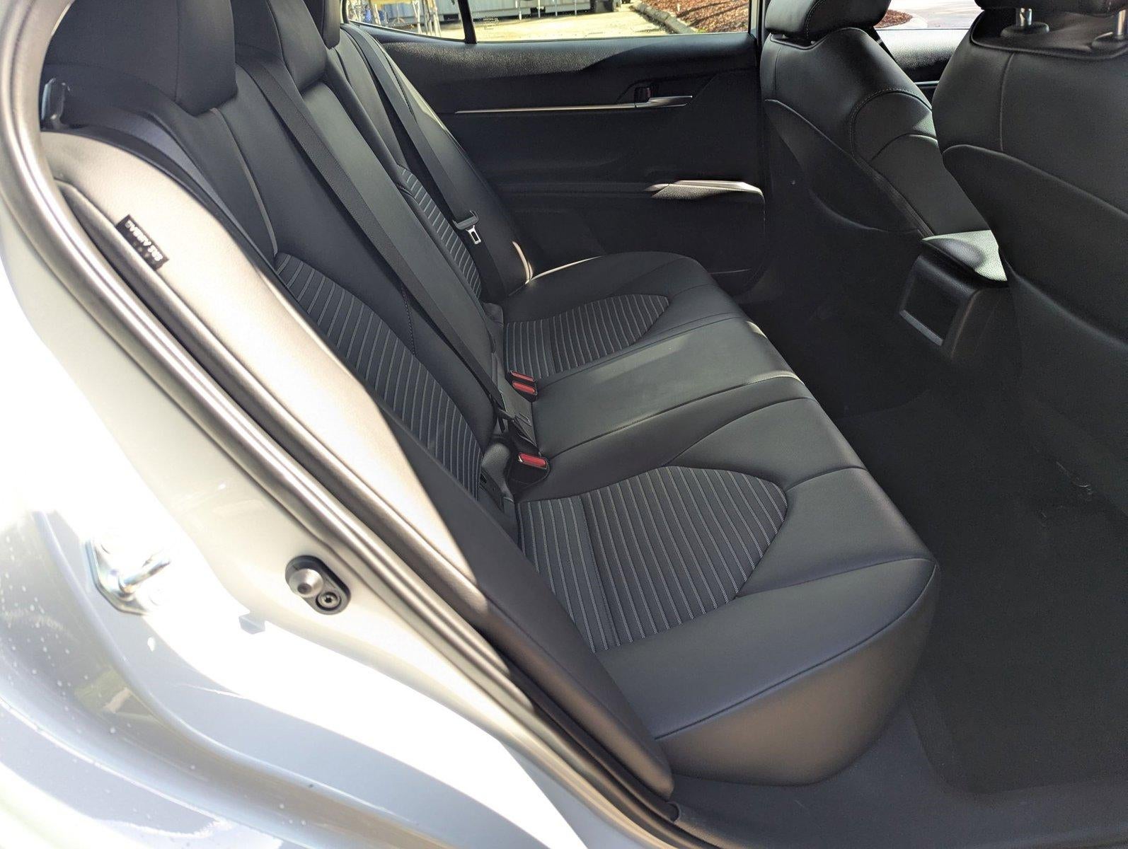 2024 Toyota Camry SE Auto (SE)