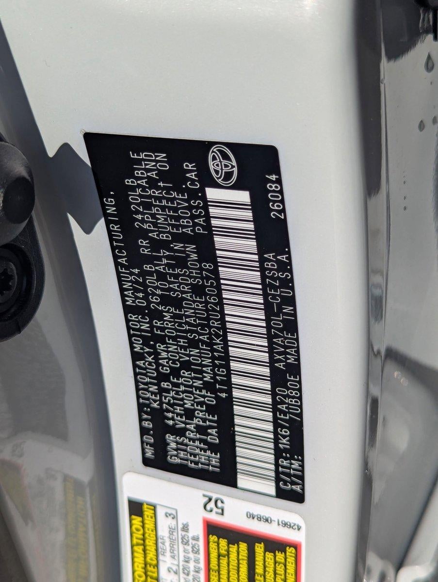 2024 Toyota Camry SE Auto (SE)