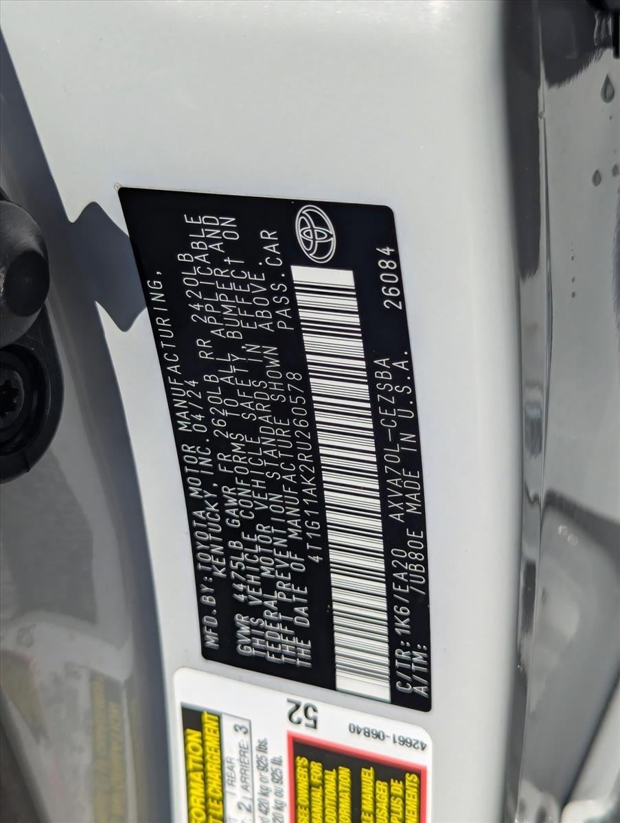 2024 Toyota Camry SE Auto (SE)
