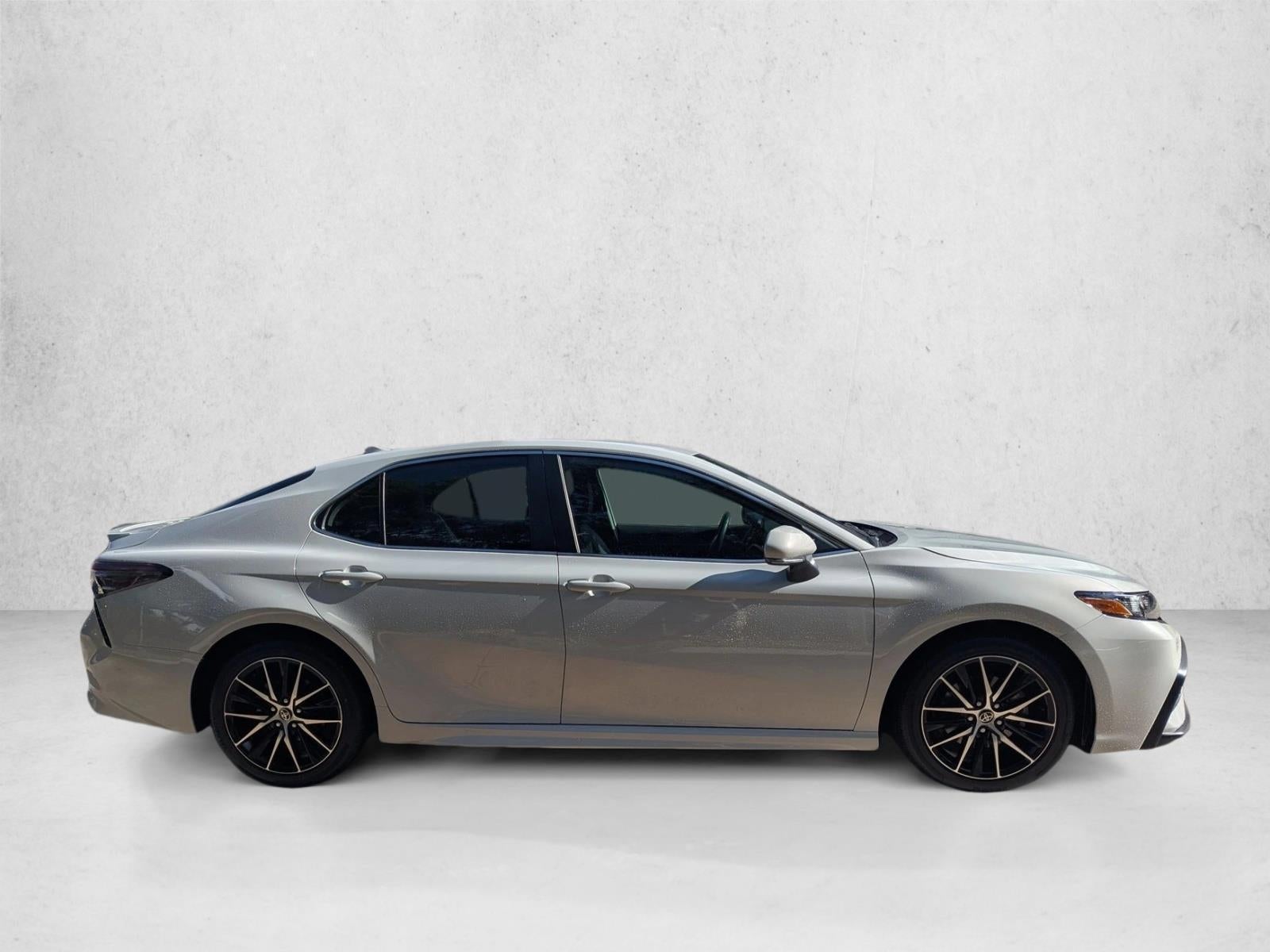2024 Toyota Camry SE Auto (SE)