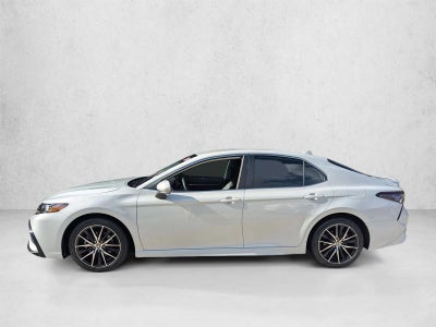 2024 Toyota Camry SE Auto (SE)