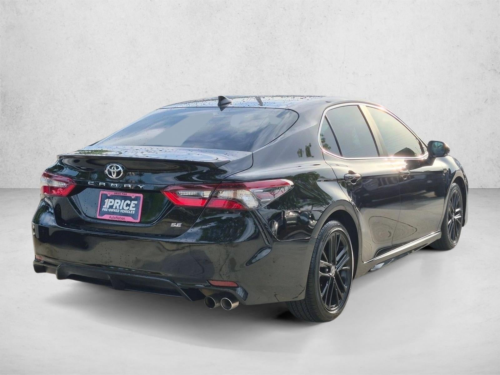 2024 Toyota Camry SE Auto (SE)