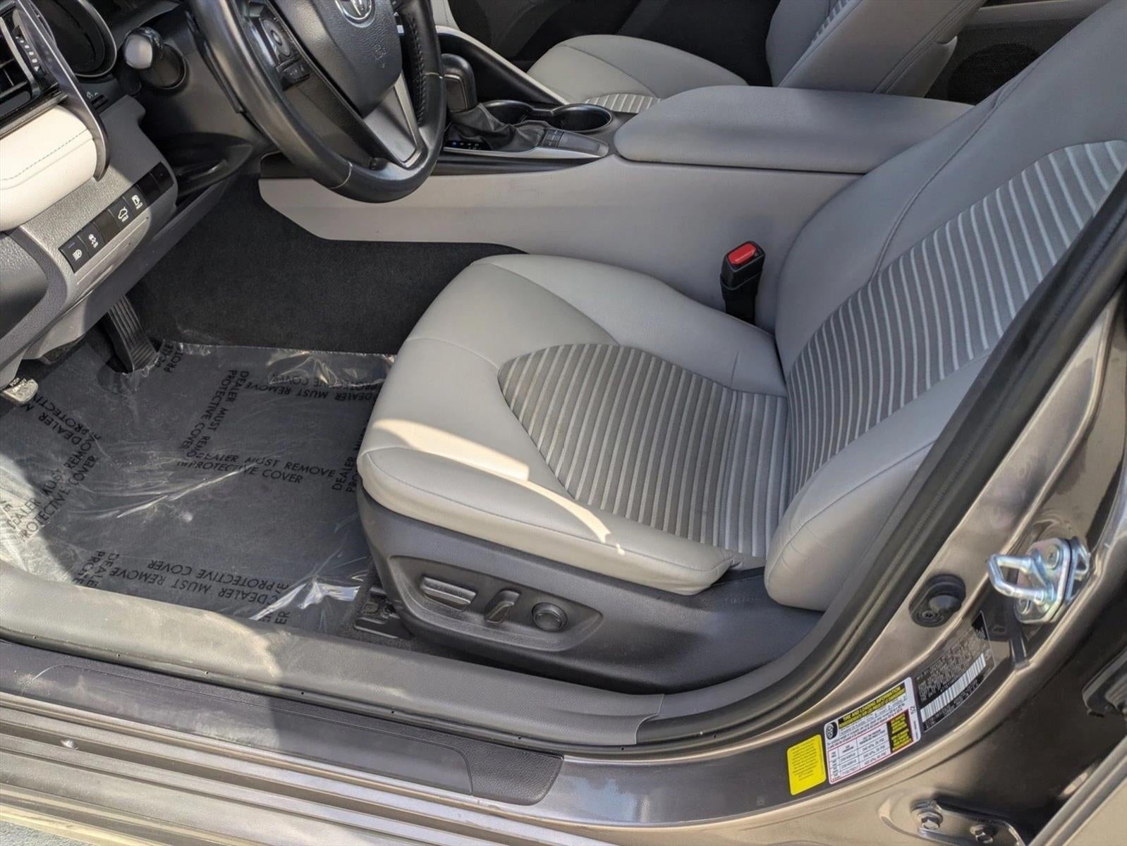 2024 Toyota Camry SE Auto (SE)