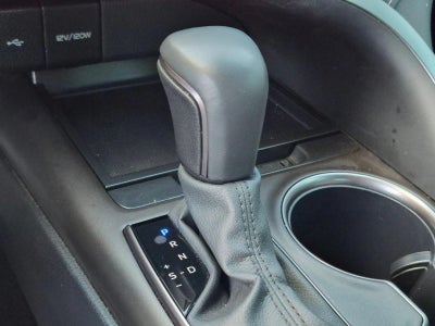 2024 Toyota Camry SE Auto (SE)