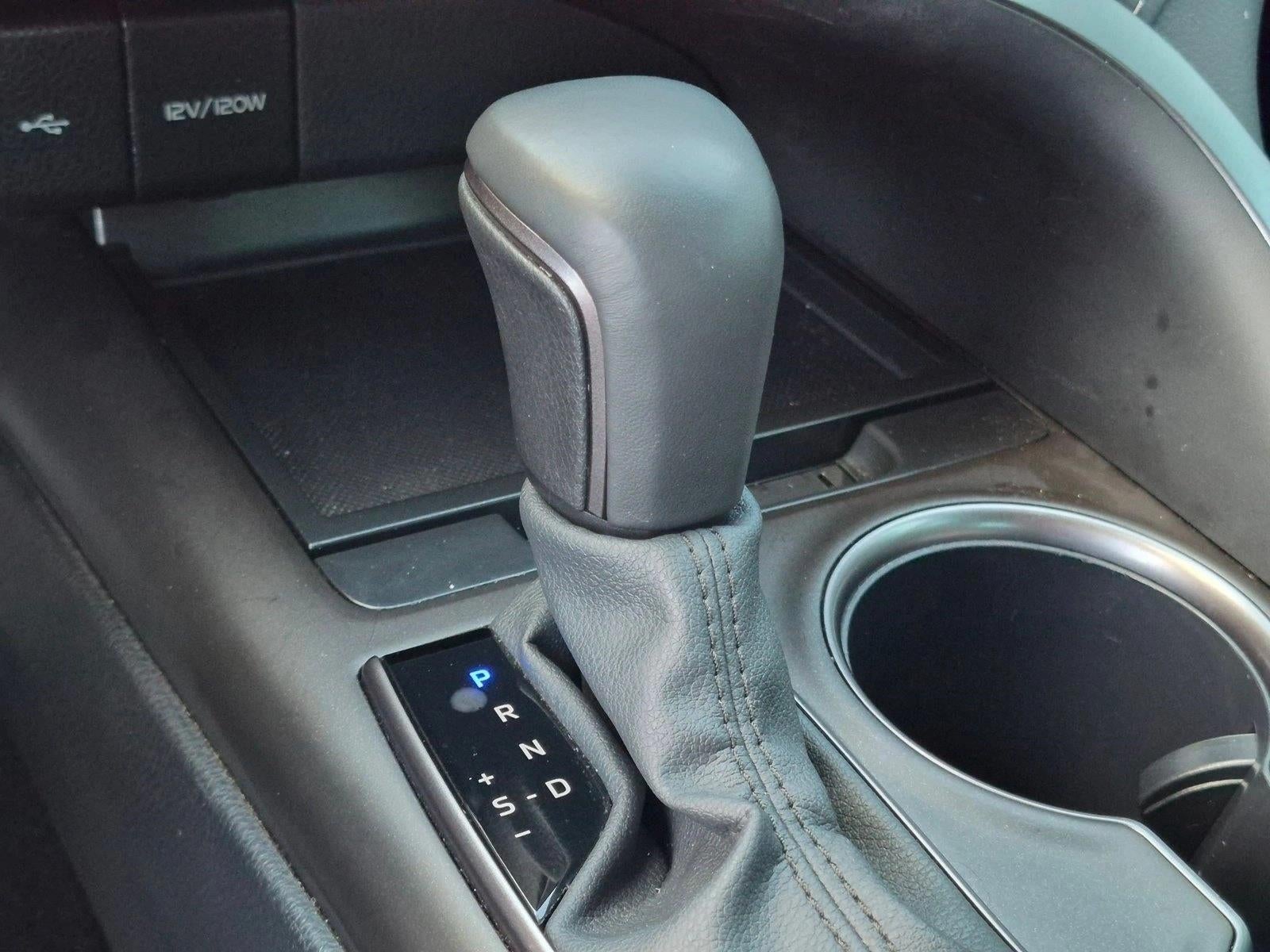 2024 Toyota Camry SE Auto (SE)
