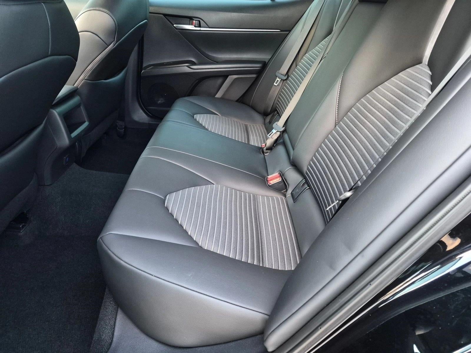 2024 Toyota Camry SE Auto (SE)