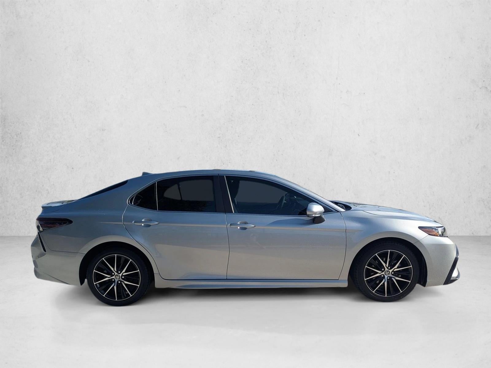 2023 Toyota Camry SE Auto (SE)