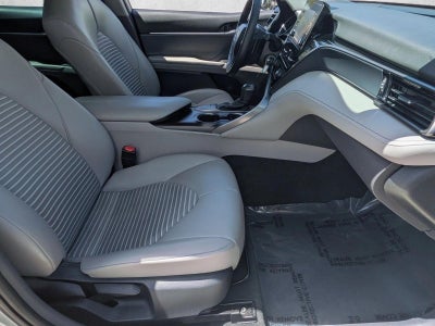 2023 Toyota Camry SE Auto (SE)