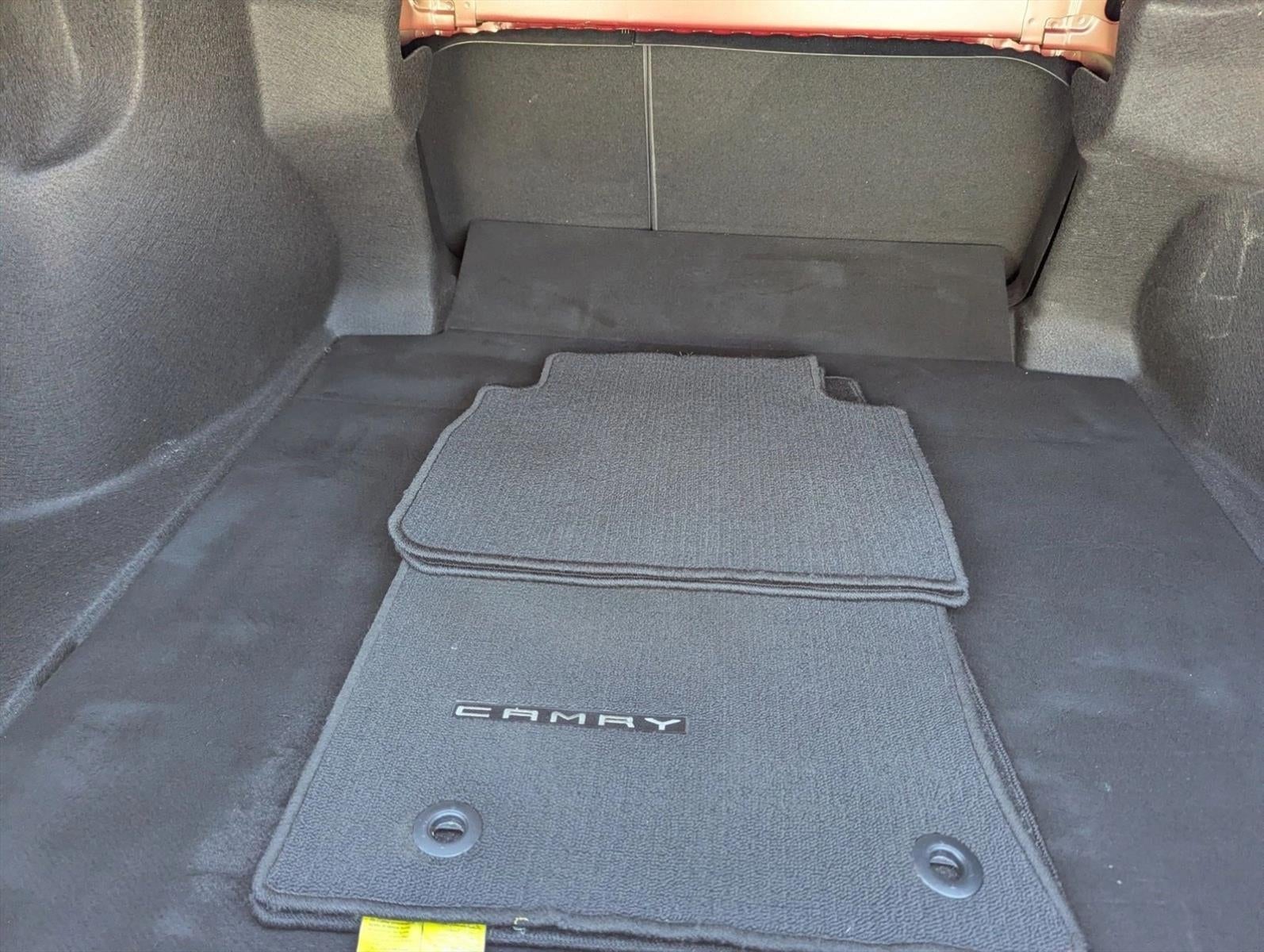 2020 Toyota Camry LE Auto (SE)