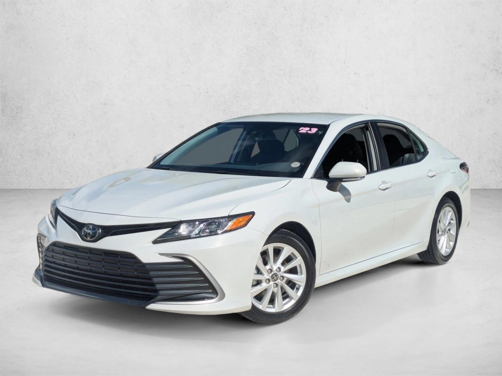 2023 Toyota Camry LE Auto (SE)