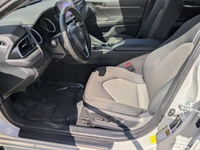 2023 Toyota Camry LE Auto (SE)