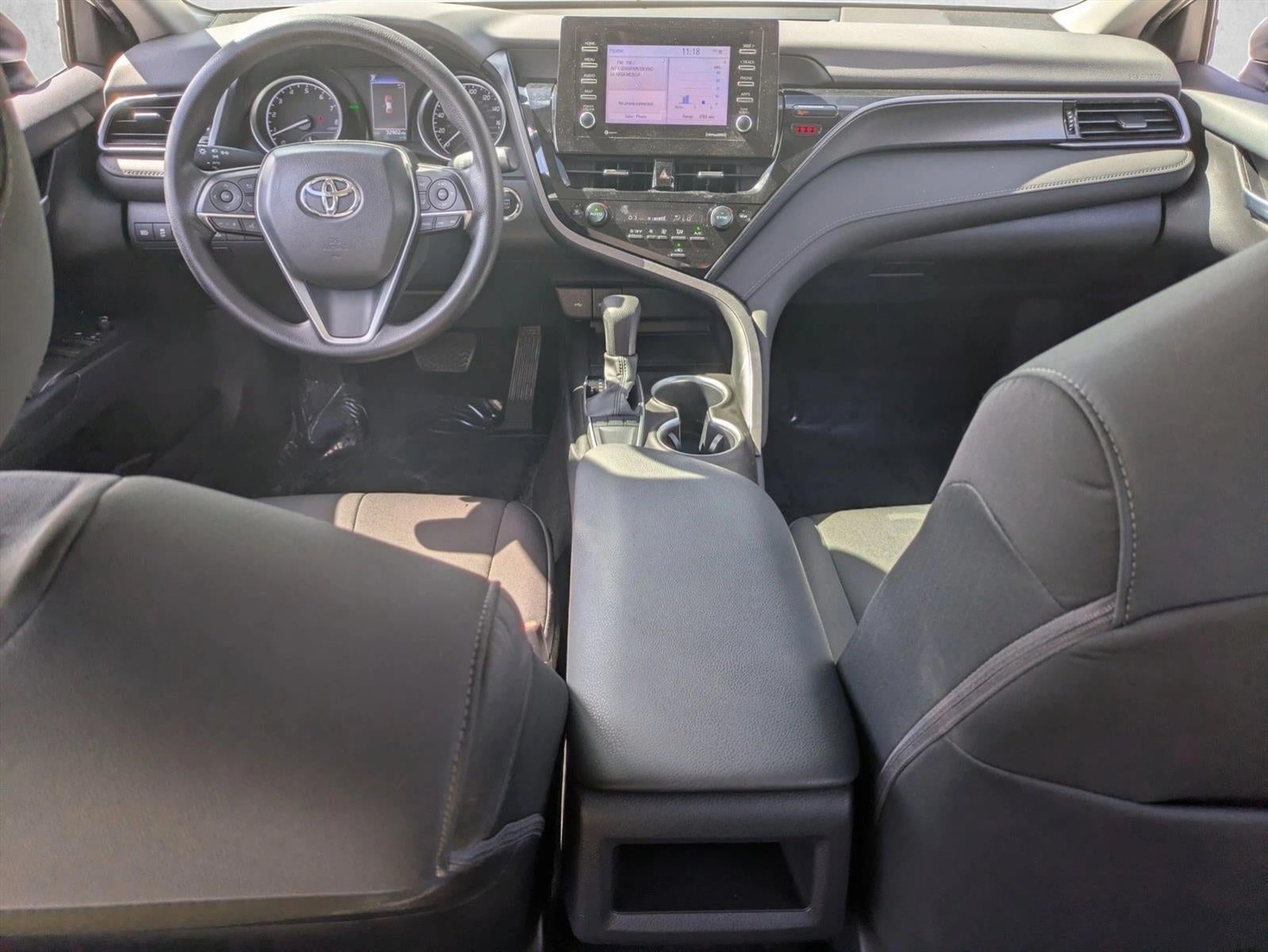 2023 Toyota Camry LE Auto (SE)