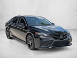 2022 Toyota Camry SE Auto (SE)
