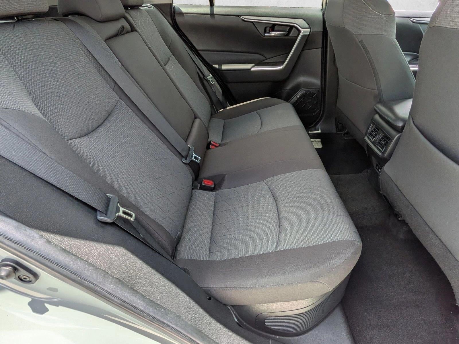 2022 Toyota RAV4 Hybrid XLE AWD (Natl)