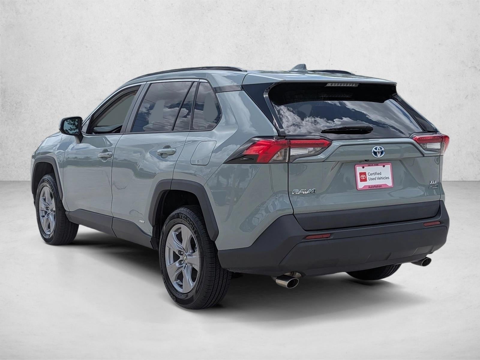 2022 Toyota RAV4 Hybrid XLE AWD (Natl)
