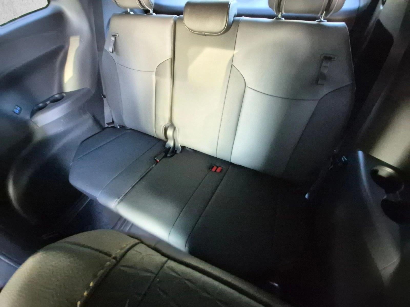 2022 Toyota Sienna XLE Woodland Edition AWD (Natl)