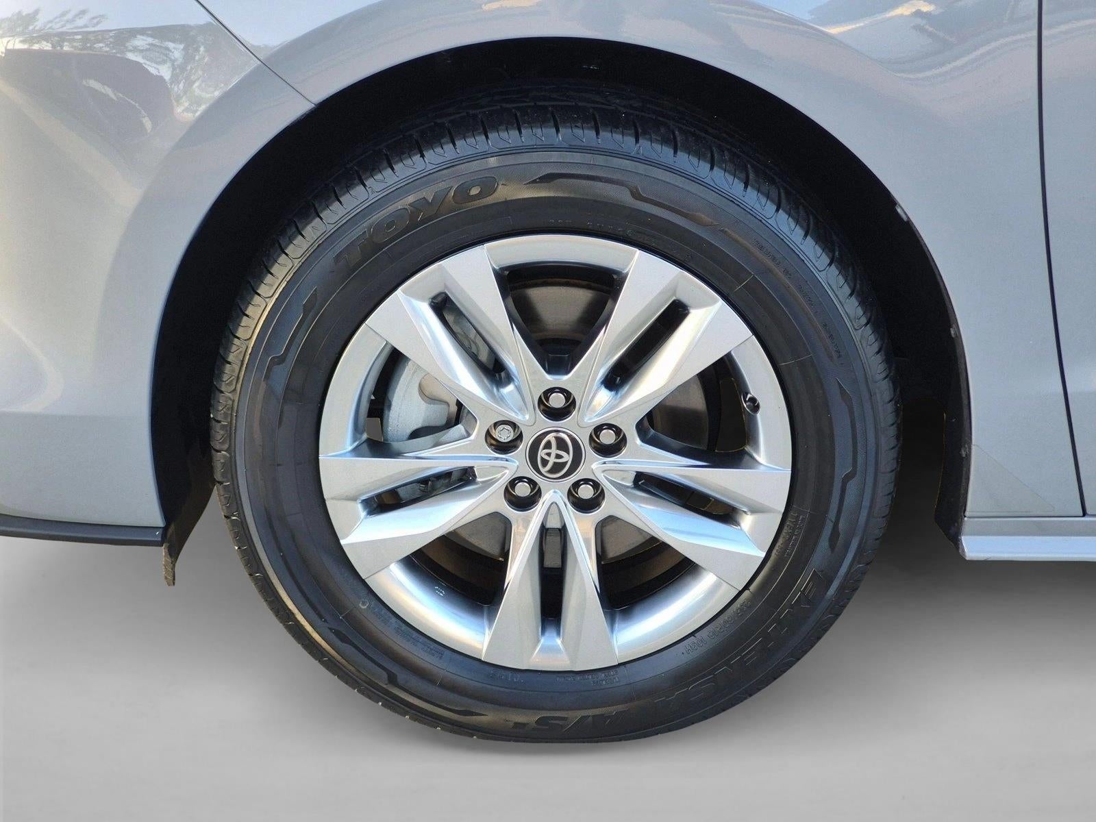 2022 Toyota Sienna XLE Woodland Edition AWD (Natl)