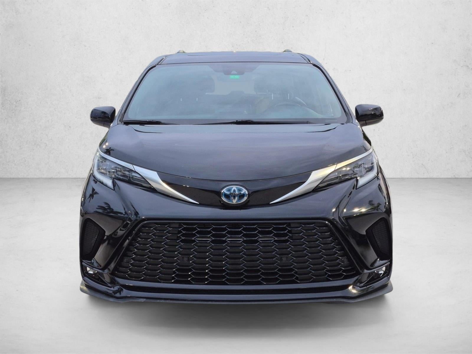 2021 Toyota Sienna XSE FWD 7-Passenger (Natl)