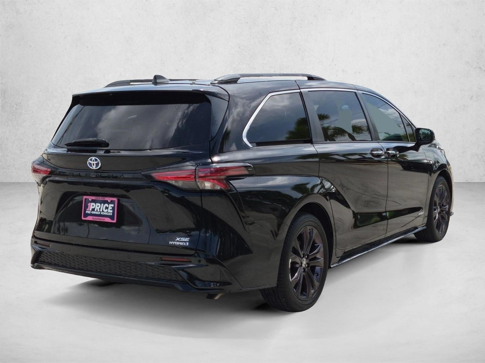 2021 Toyota Sienna XSE FWD 7-Passenger (Natl)