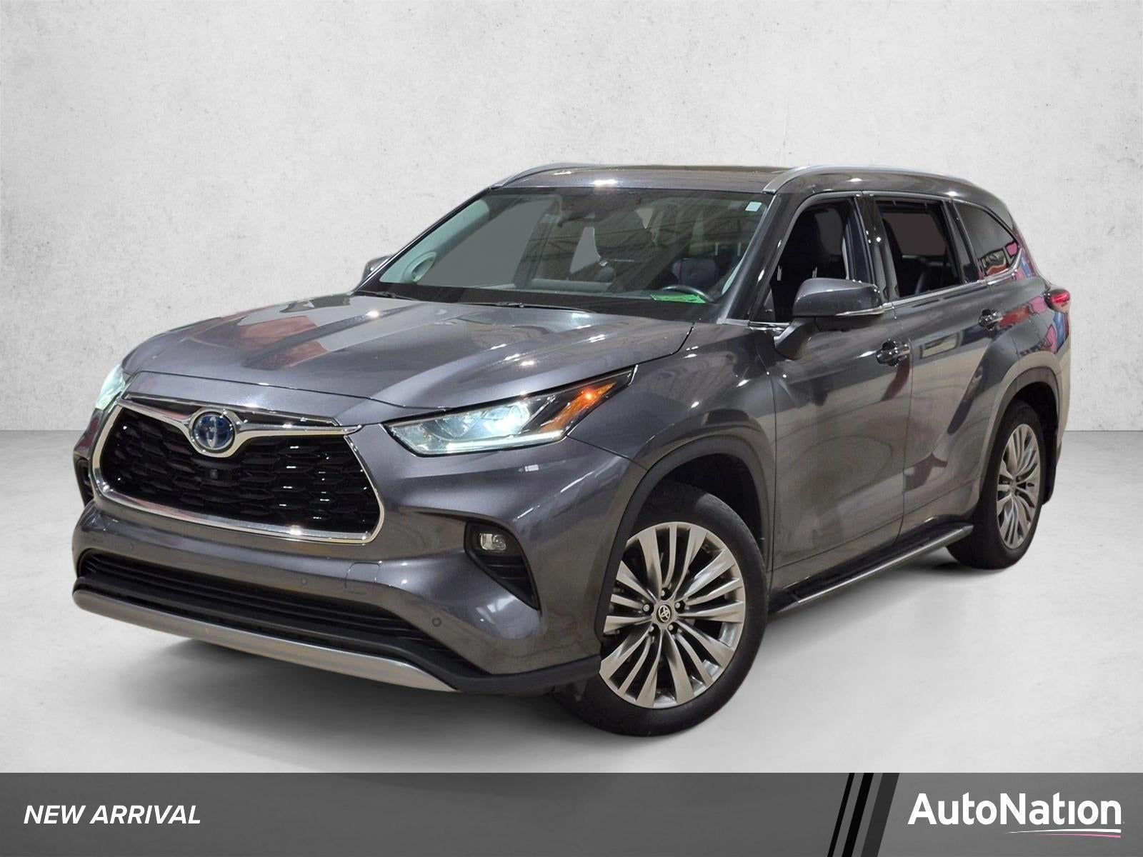 2024 Toyota Highlander Hybrid Platinum FWD (Natl)