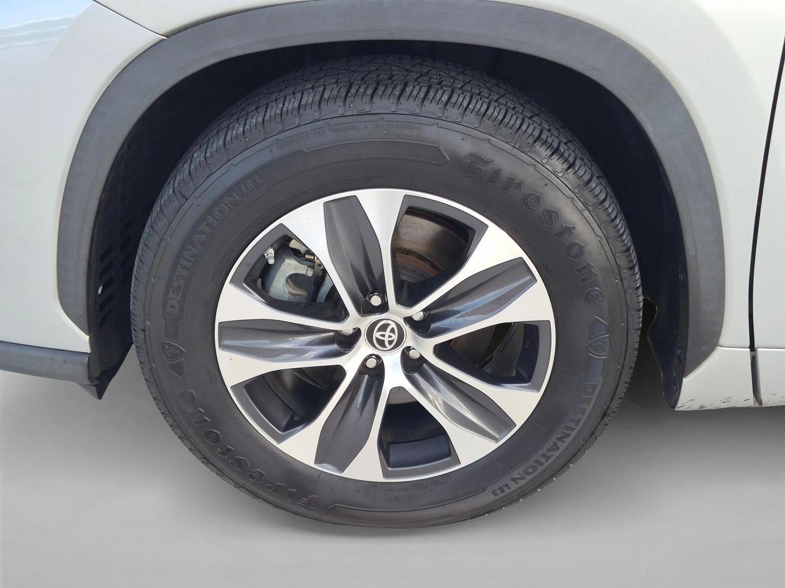 2020 Toyota Highlander XLE FWD (Natl)